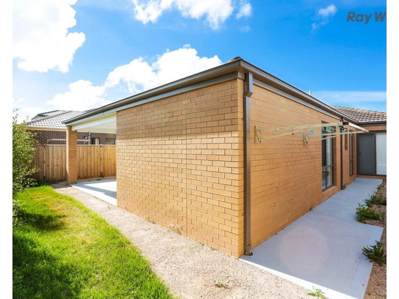 64 Grassbird Drive, Point Cook VIC 3030