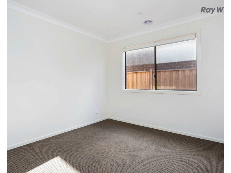 64 Grassbird Drive, Point Cook VIC 3030