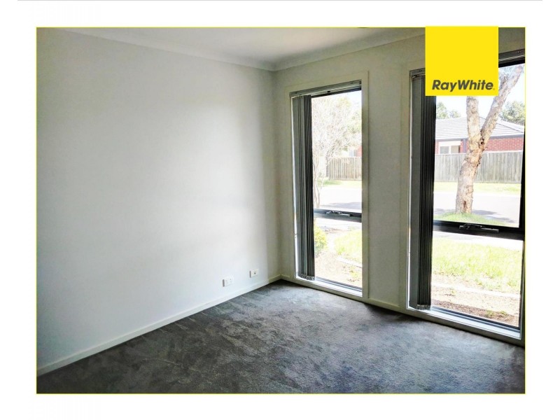 24 Giselle Grove, Tarneit VIC 3029