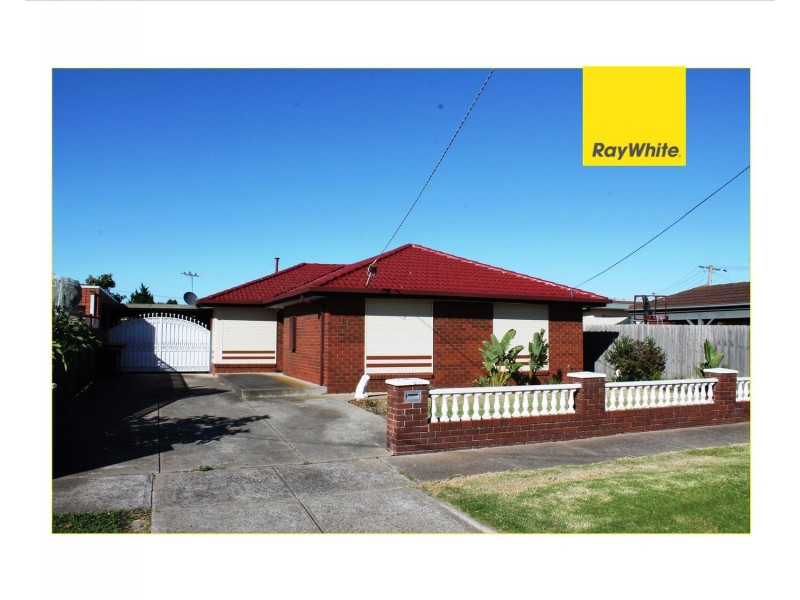 12 WARD Court, Altona Meadows VIC 3028