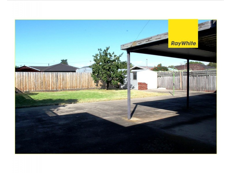 12 WARD Court, Altona Meadows VIC 3028