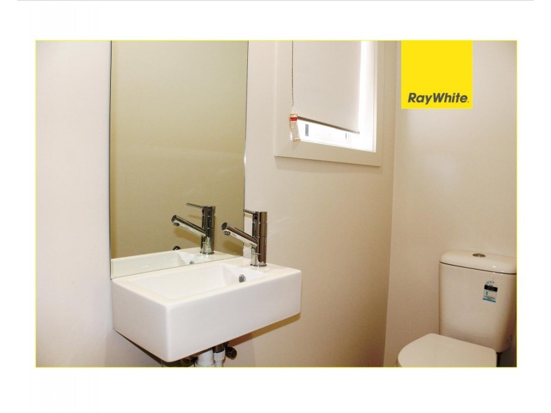 35 Dingo Street, Point Cook VIC 3030