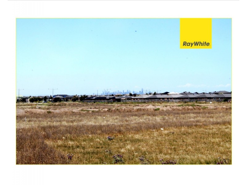 35 Dingo Street, Point Cook VIC 3030