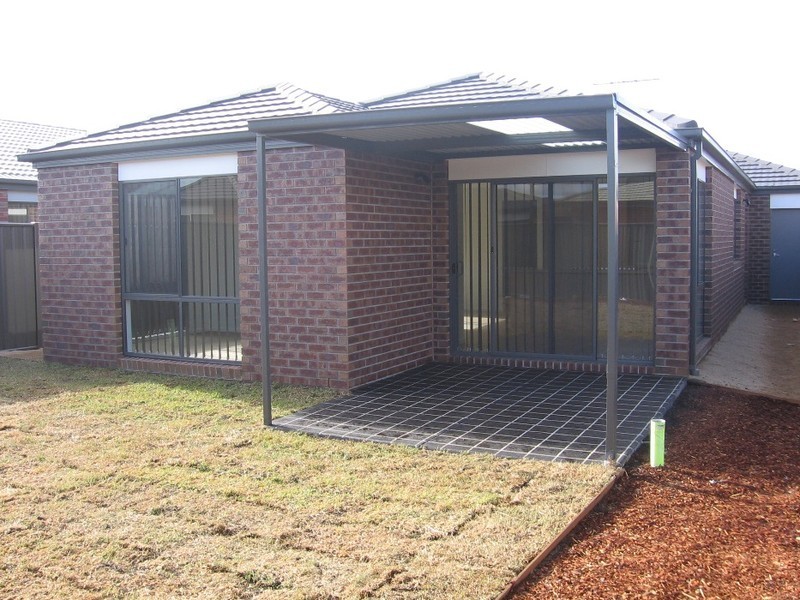 LOT 648-18 HOWARD Place, Deer Park VIC 3023