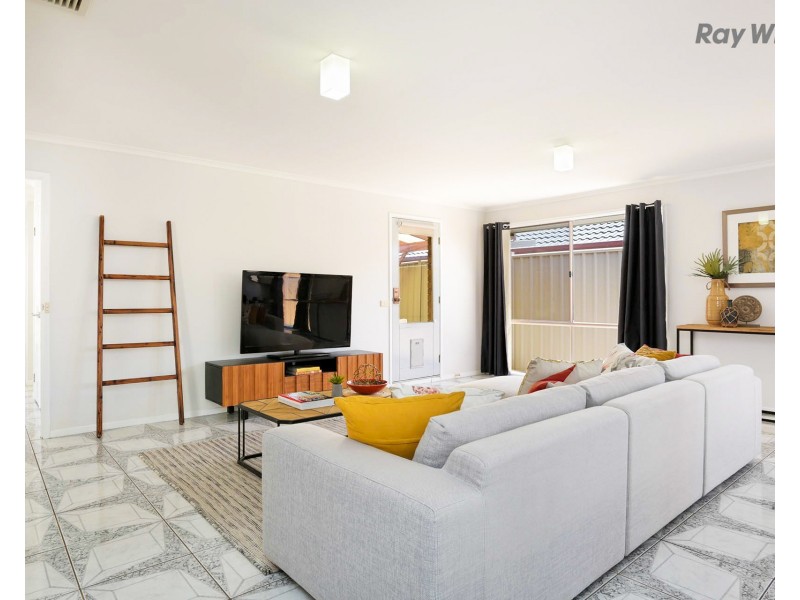 13 Doris Drive, Hoppers Crossing VIC 3029