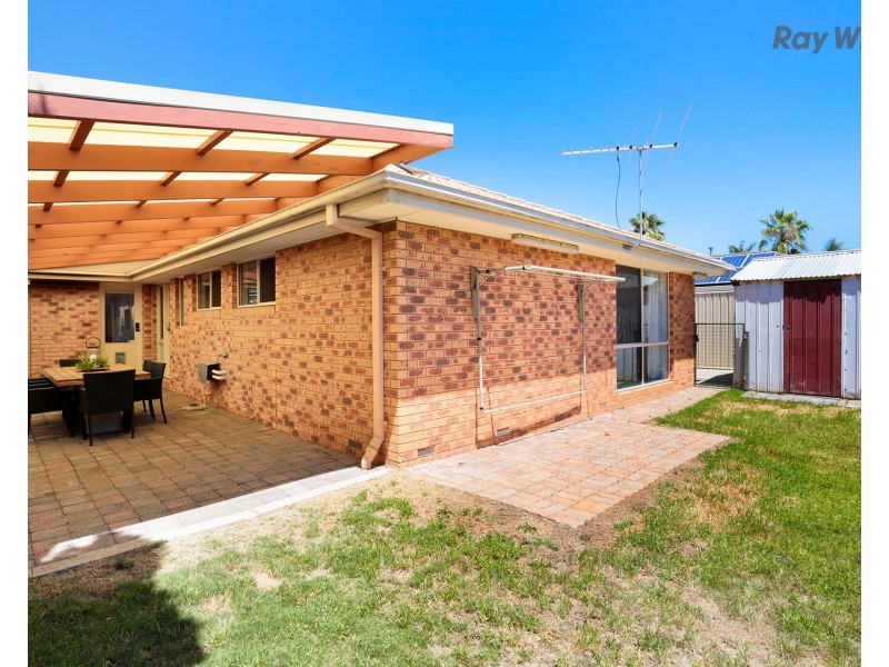 13 Doris Drive, Hoppers Crossing VIC 3029