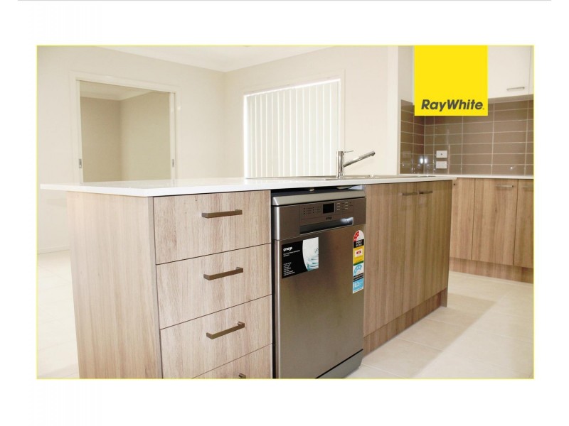 24 Fairwater Drive, Point Cook VIC 3030