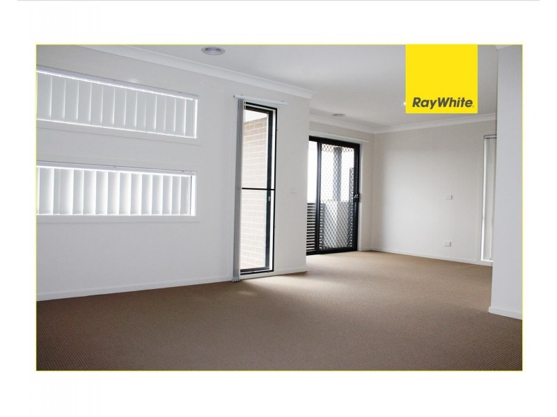 24 Fairwater Drive, Point Cook VIC 3030