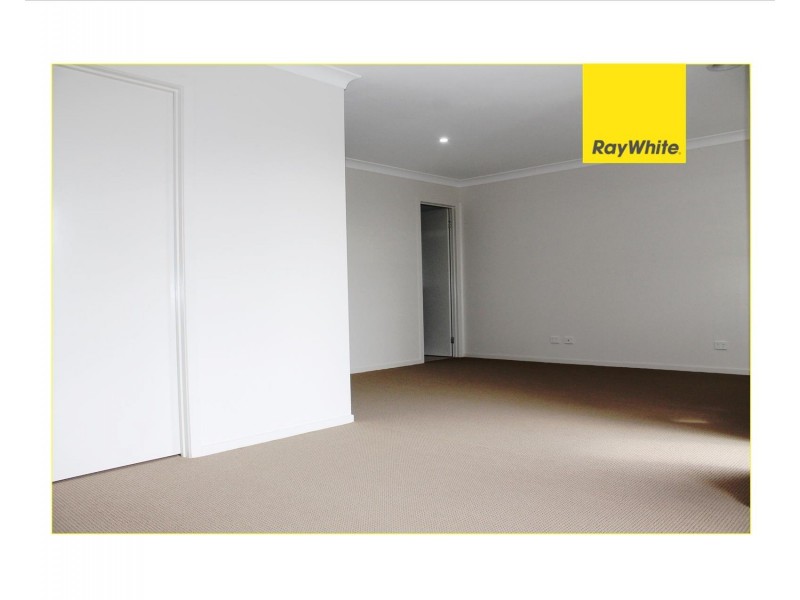 24 Fairwater Drive, Point Cook VIC 3030