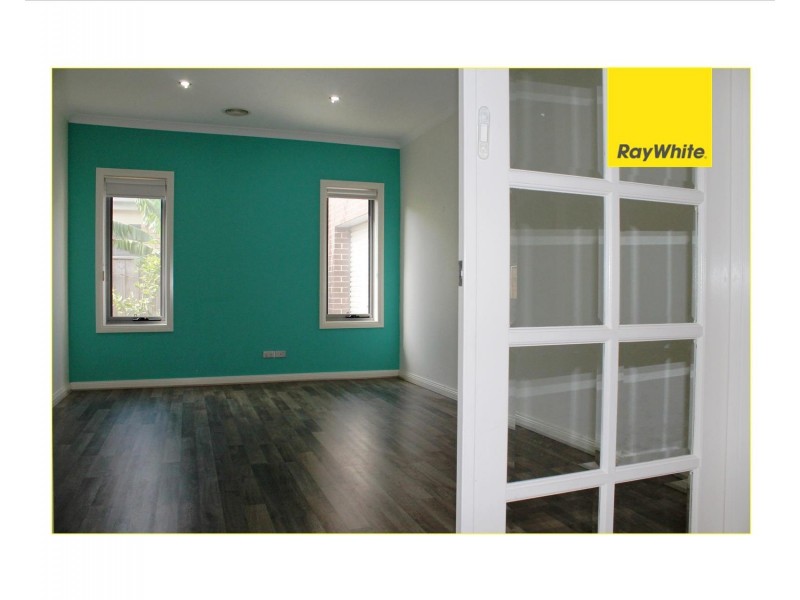 4 Woodswallow Place, Williams Landing VIC 3027