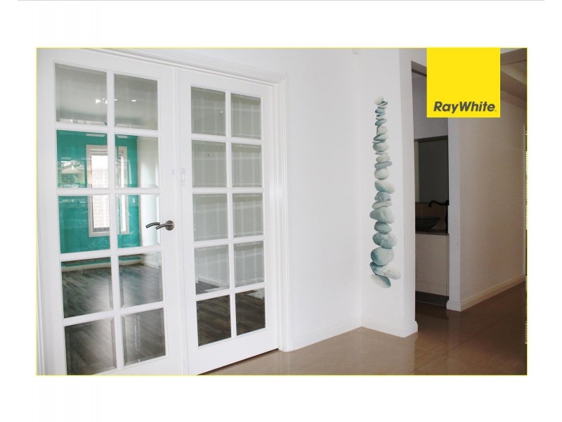 4 Woodswallow Place, Williams Landing VIC 3027