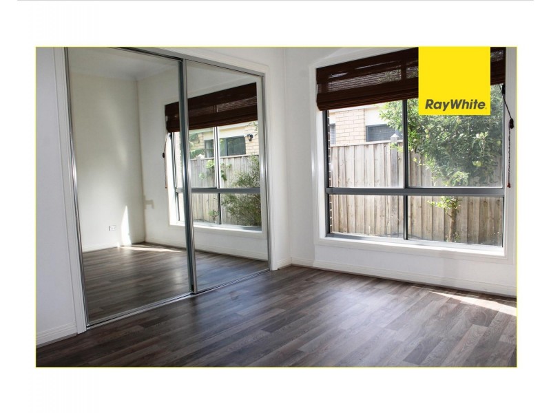 4 Woodswallow Place, Williams Landing VIC 3027