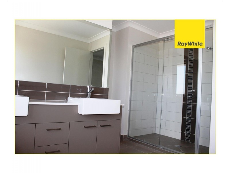 59 Saltmarsh Crescent, Point Cook VIC 3030