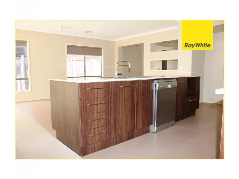 15 Penshurst Avenue, Williams Landing VIC 3027