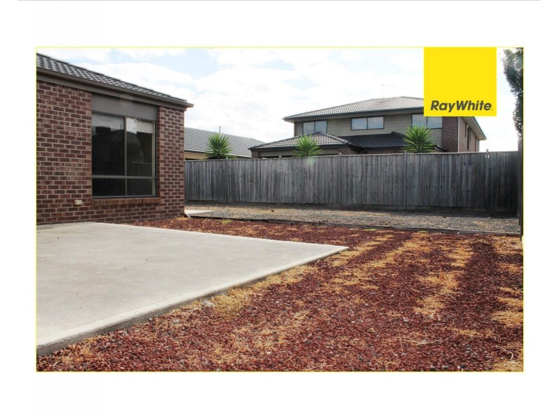 15 Penshurst Avenue, Williams Landing VIC 3027