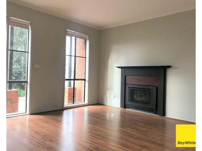 13 SNOWBUSH Terrace, Point Cook VIC 3030