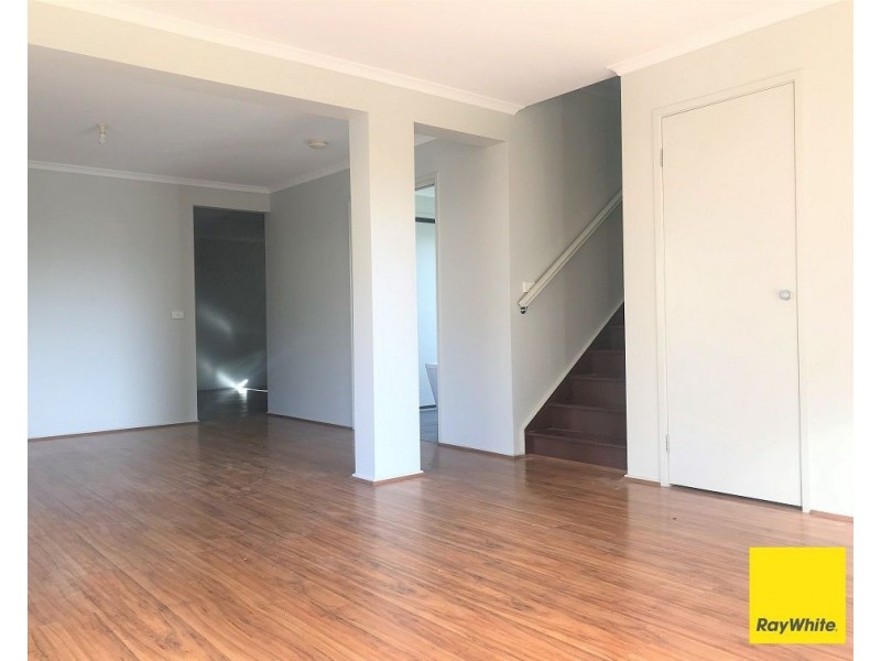 13 SNOWBUSH Terrace, Point Cook VIC 3030