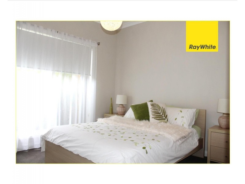 2/33 Williams Road, Laverton VIC 3028