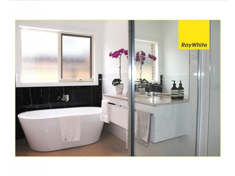 2/33 Williams Road, Laverton VIC 3028