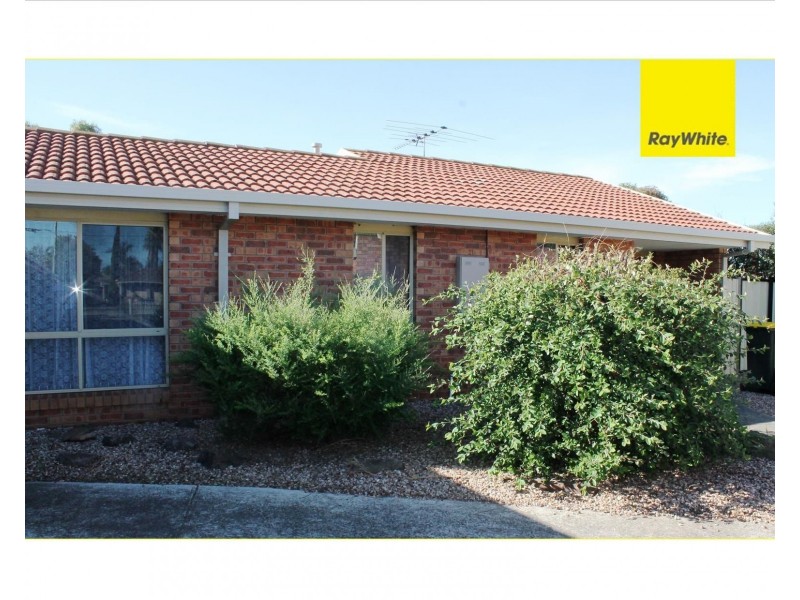 4/11-13 Fitzpatrick Drive, Altona Meadows VIC 3028