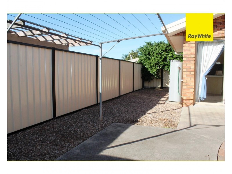 4/11-13 Fitzpatrick Drive, Altona Meadows VIC 3028