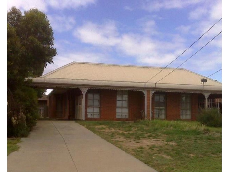 2/6 Catherine Road, Seabrook VIC 3028