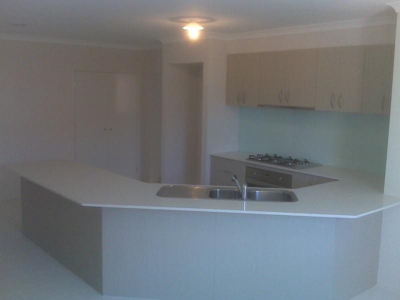 17 EDMUND Drive, Tarneit VIC 3029