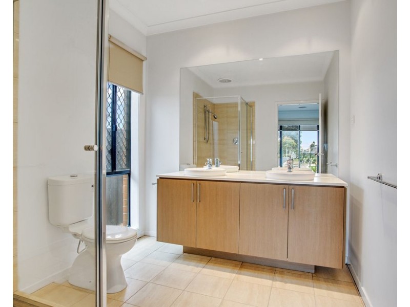 10 Bungalook Street, Wyndham Vale VIC 3024