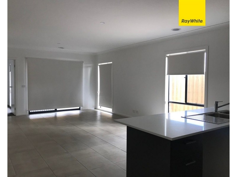 10 Squadron Road, Point Cook VIC 3030