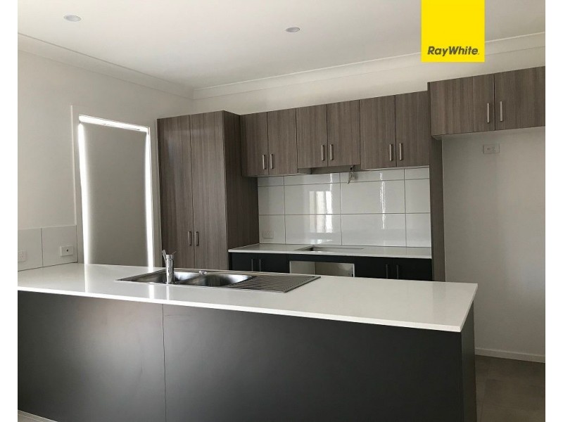 10 Squadron Road, Point Cook VIC 3030