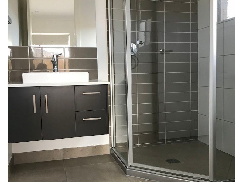 10 Squadron Road, Point Cook VIC 3030