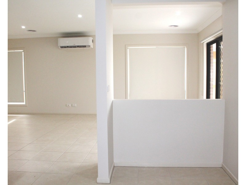 38 Grassbird Drive, Point Cook VIC 3030