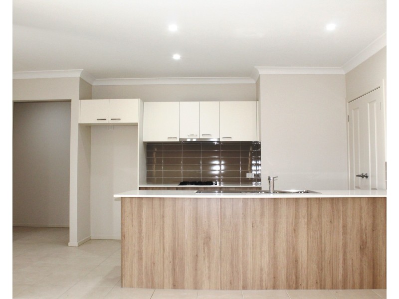 38 Grassbird Drive, Point Cook VIC 3030