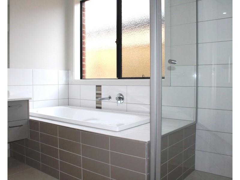 38 Grassbird Drive, Point Cook VIC 3030