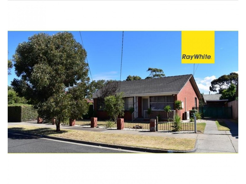 36 Thomson Avenue, Laverton VIC 3028