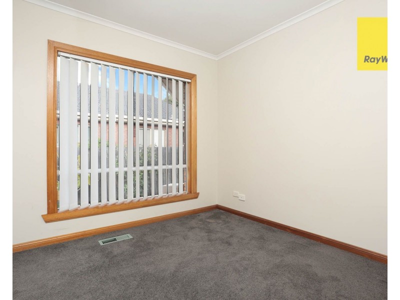 98 Lady Nelson Way, Taylors Lakes VIC 3038