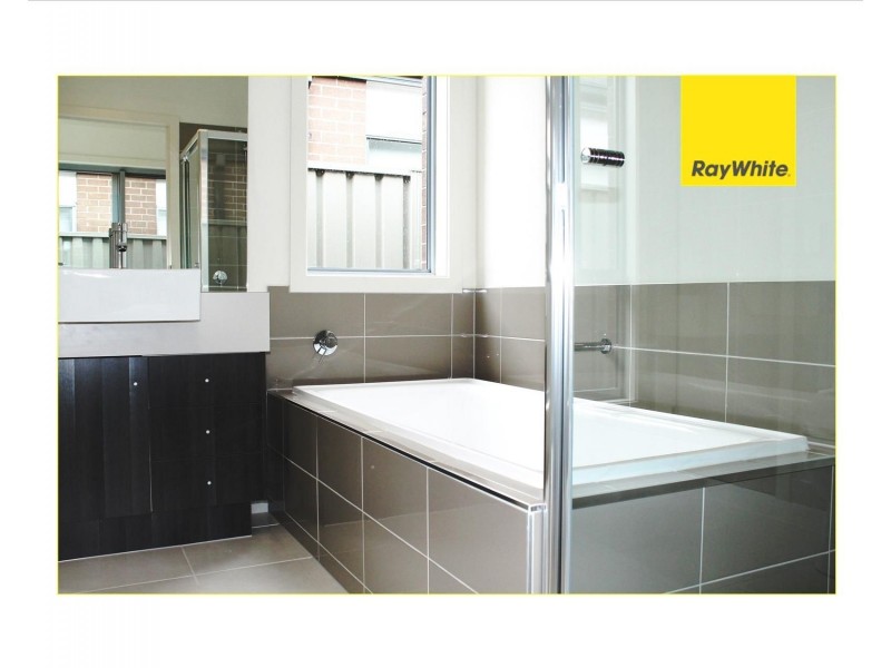 13 Herbal Avenue, Kurunjang VIC 3337