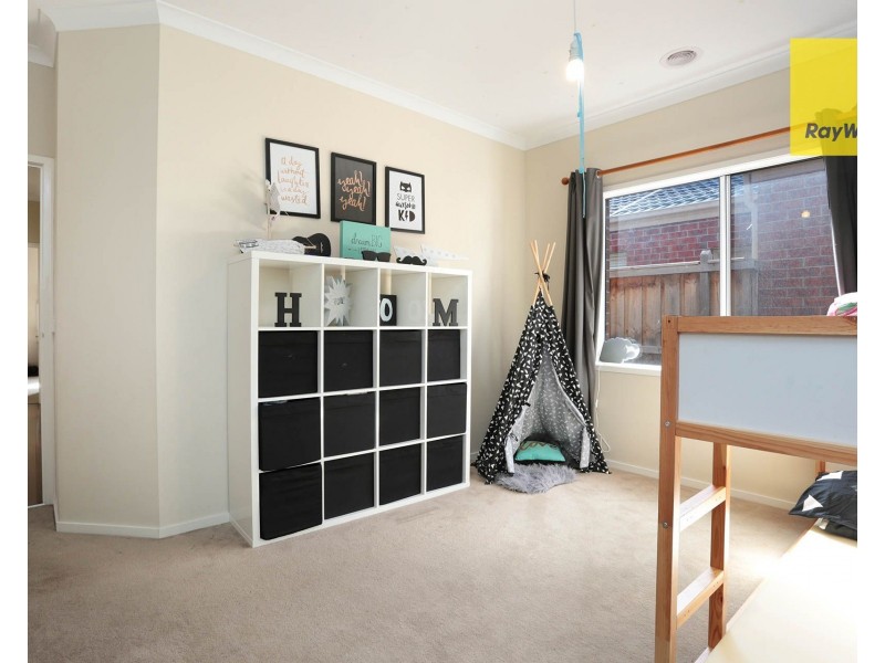 8 Caldwell Road, Williams Landing VIC 3027