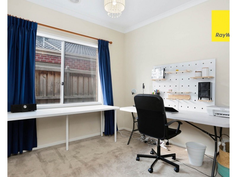 8 Caldwell Road, Williams Landing VIC 3027