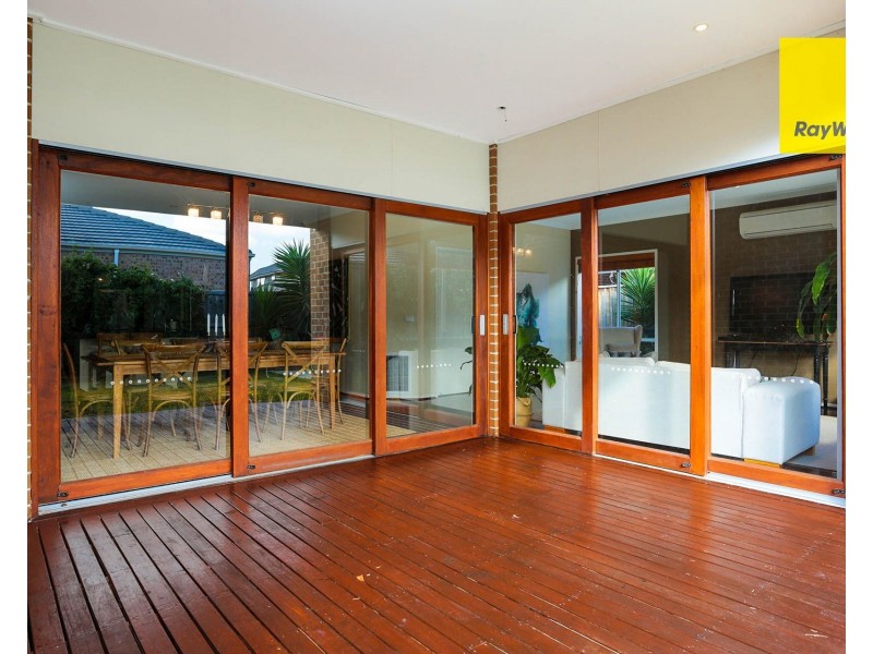 8 Caldwell Road, Williams Landing VIC 3027