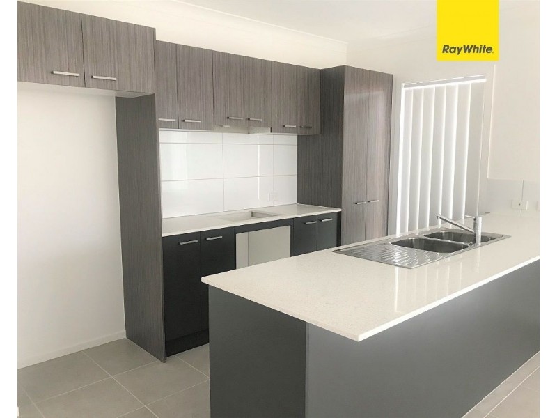 17 Seedgrass Street, Point Cook VIC 3030