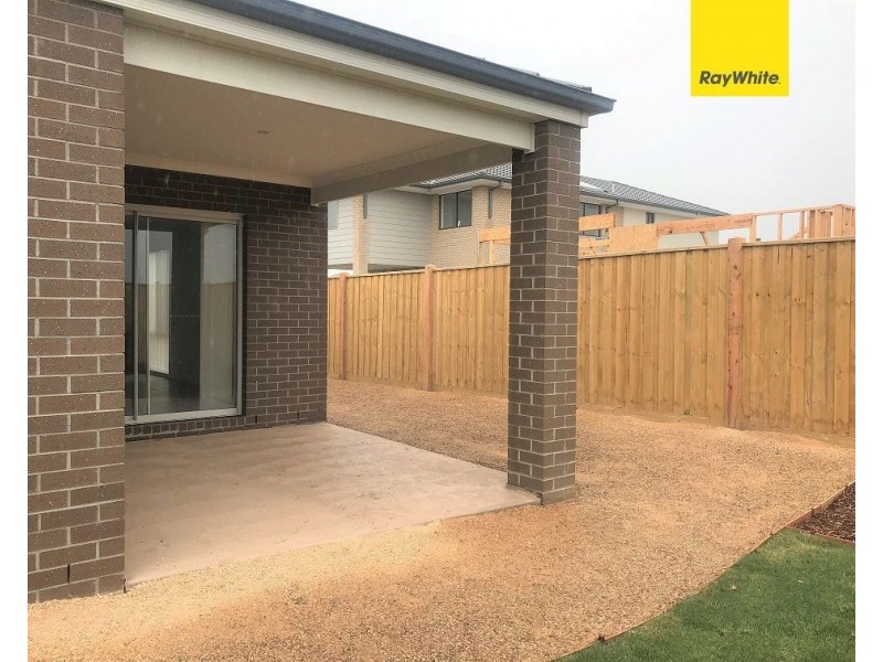 17 Seedgrass Street, Point Cook VIC 3030