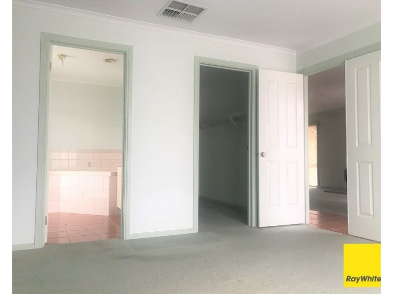 26 Golden Ash Grove, Hoppers Crossing VIC 3029