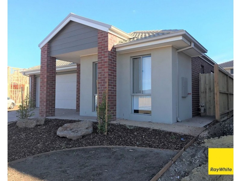 42 Kittyhawk Road, Point Cook VIC 3030