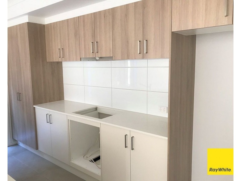 42 Kittyhawk Road, Point Cook VIC 3030