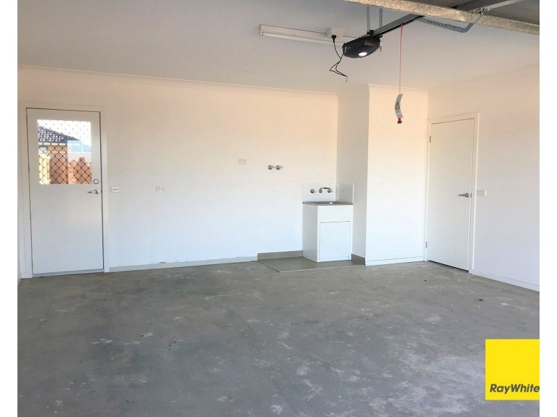 42 Kittyhawk Road, Point Cook VIC 3030