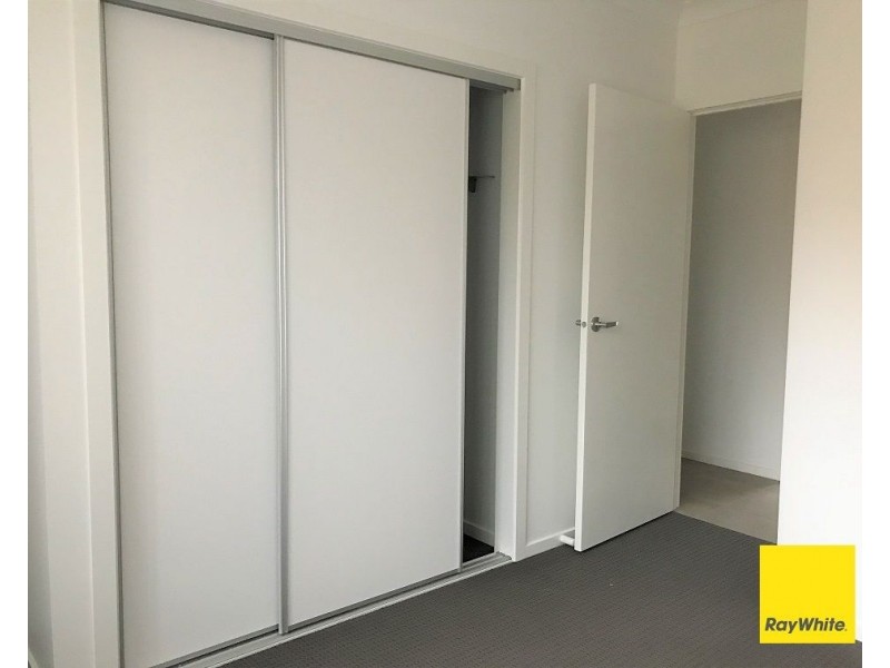 34 Kittyhawk Road, Point Cook VIC 3030