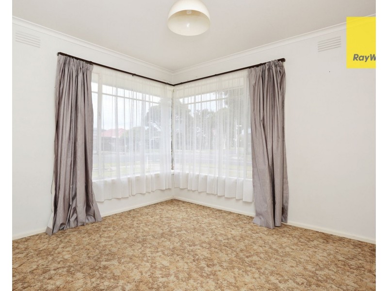 43 Noordenne Avenue, Seaholme VIC 3018