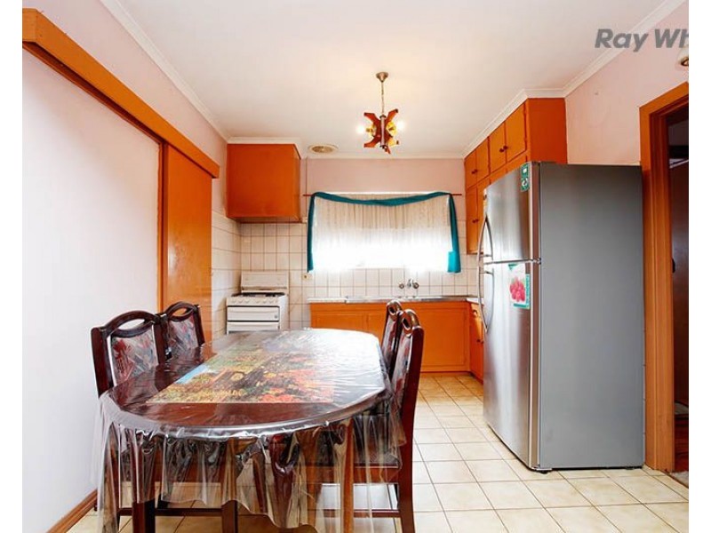 13 Williams Road, Laverton VIC 3028