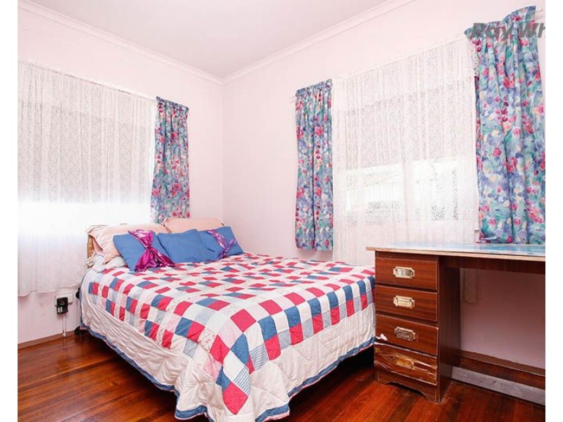 13 Williams Road, Laverton VIC 3028